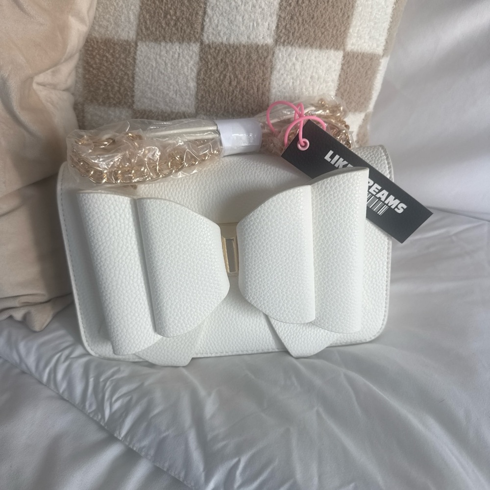 Like Dreams White Bow Purse